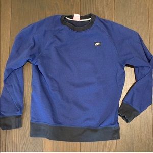 NIKE SWEATER